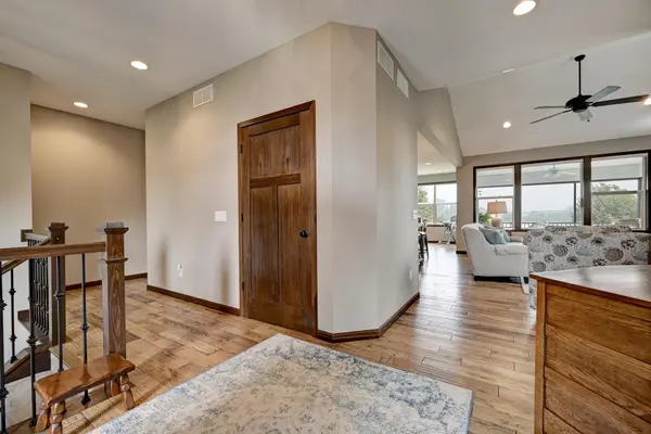 3514 Cove Point CIR NW, Prior Lake, MN 55372