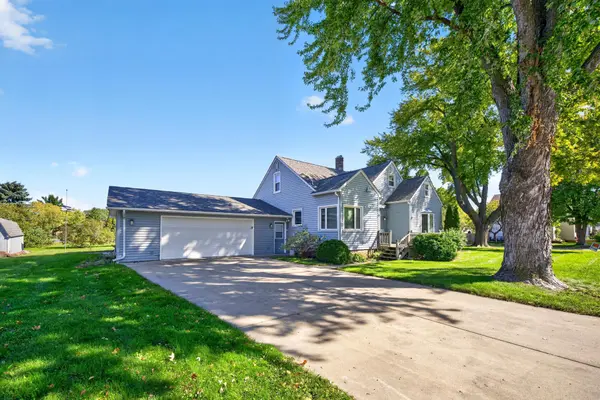 322 W Center ST, Lake City, MN 55041