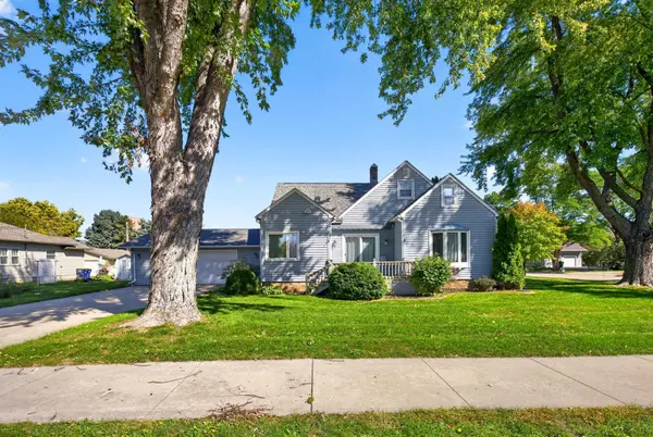 322 W Center ST, Lake City, MN 55041