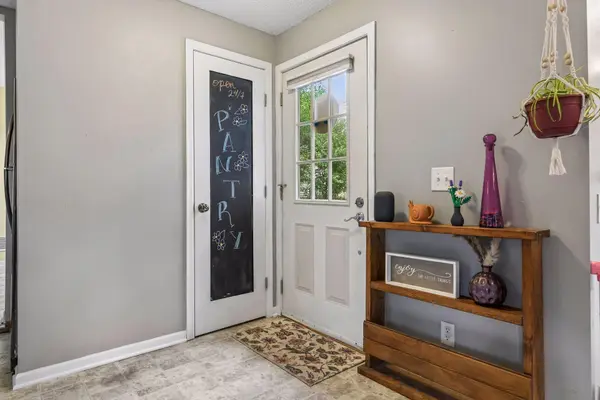 670 Goodwin AVE N, Oakdale, MN 55128