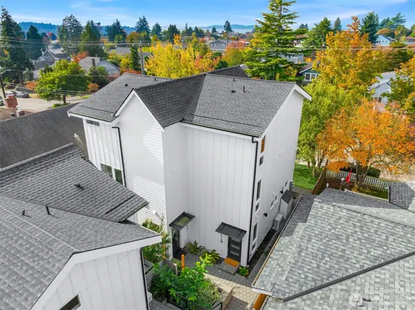7514 28th AVE NW #B, Seattle, WA 98117