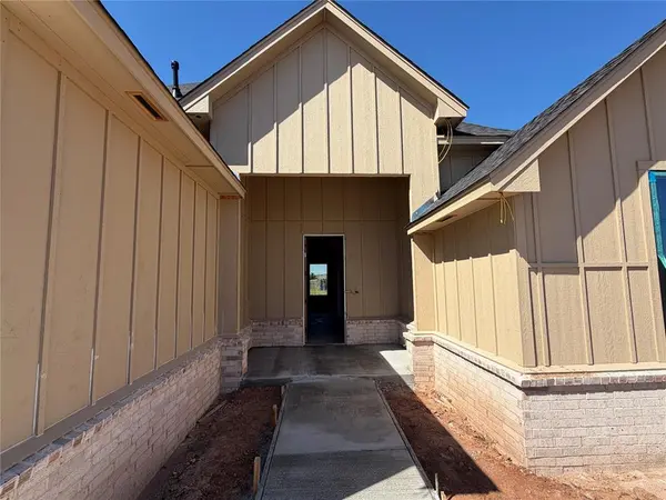 9525 Sultans Water WAY, Yukon, OK 73099