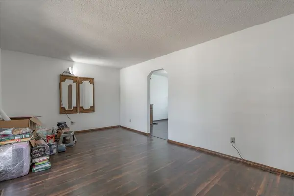 212 Americana CT, Norman, OK 73069