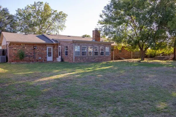 2815 W Beech AVE, Duncan, OK 73533
