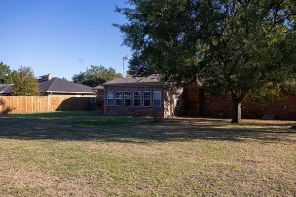 2815 W Beech AVE, Duncan, OK 73533