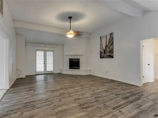8001 NW 113th ST, Oklahoma City, OK 73162