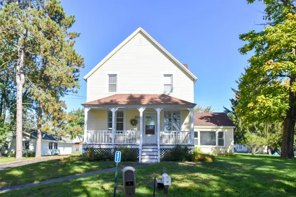 431 CLEVELAND AVE, Wild Rose, WI 54984-0000