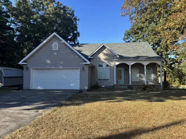 173 Mitchell St, Hohenwald, TN 38462