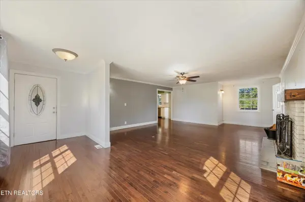 4300 Browder Hollow Rd, Lenoir City, TN 37771