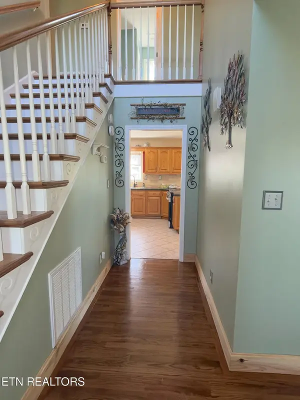2833 English Valley Lane, Sevierville, TN 37876