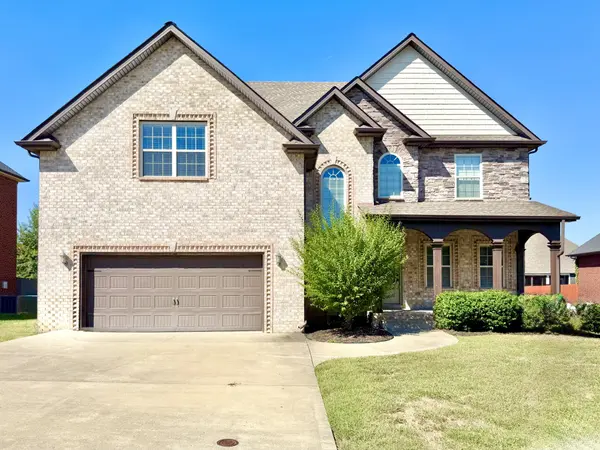 413 Clover Meadows Ct, Clarksville, TN 37043
