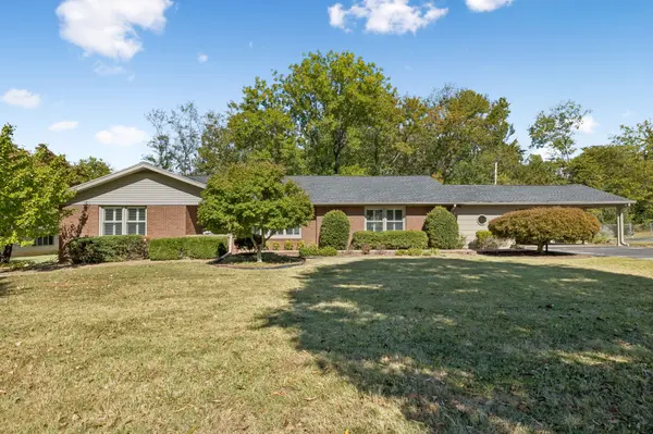 106 N Sunset Cir, Hopkinsville, KY 42240