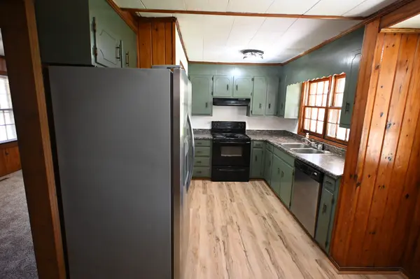 320 Breeding Ln, Linden, TN 37096