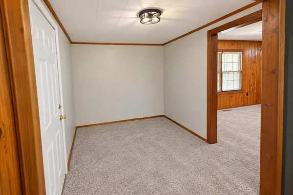 320 Breeding Ln, Linden, TN 37096