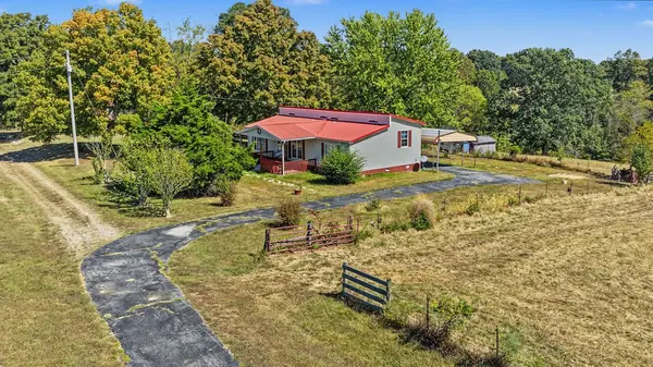 15374 Mount Carmel Hawkins Rd, Cerulean, KY 42215