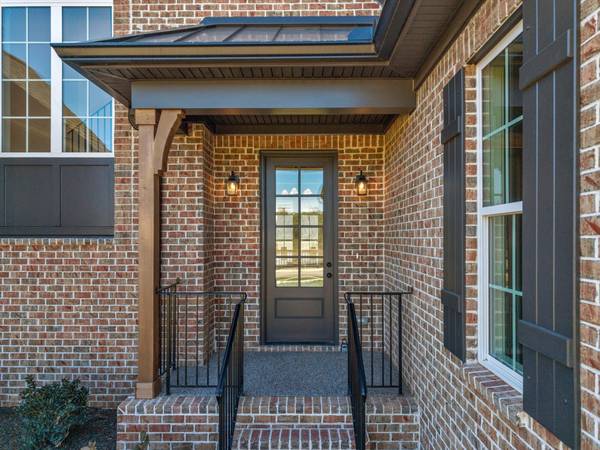 812 Brookdale Ct, Lebanon, TN 37087