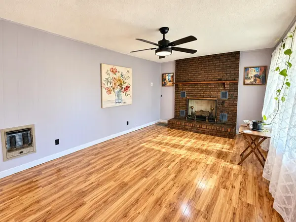 305 THIRD AVE, Collinwood, TN 38450