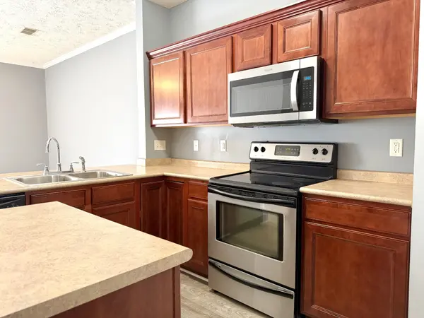 70 John Sevier Ave, Clarksville, TN 37040