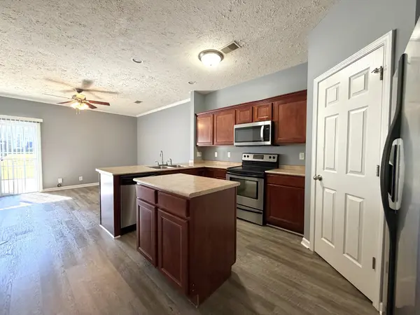 70 John Sevier Ave, Clarksville, TN 37040