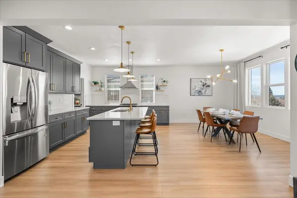 1216 S Greenacres Rd, Greenacres, WA 99016