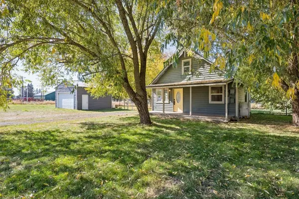 417 N North Ave, Deer Park, WA 99006