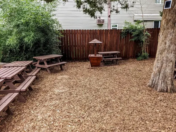 2115 S Brentwood BLVD, Springfield, MO 65804