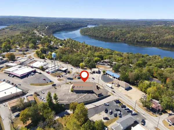 115 Shadowrock DR, Forsyth, MO 65653