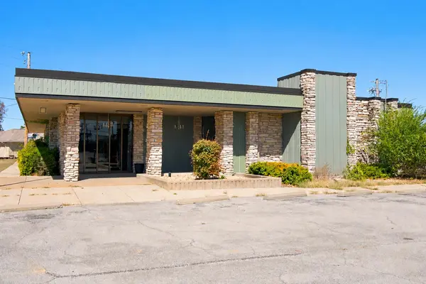 115 Shadowrock DR, Forsyth, MO 65653