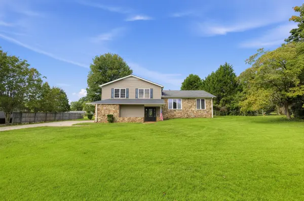 1206 Three Bridges Rd, Easley, SC 29642