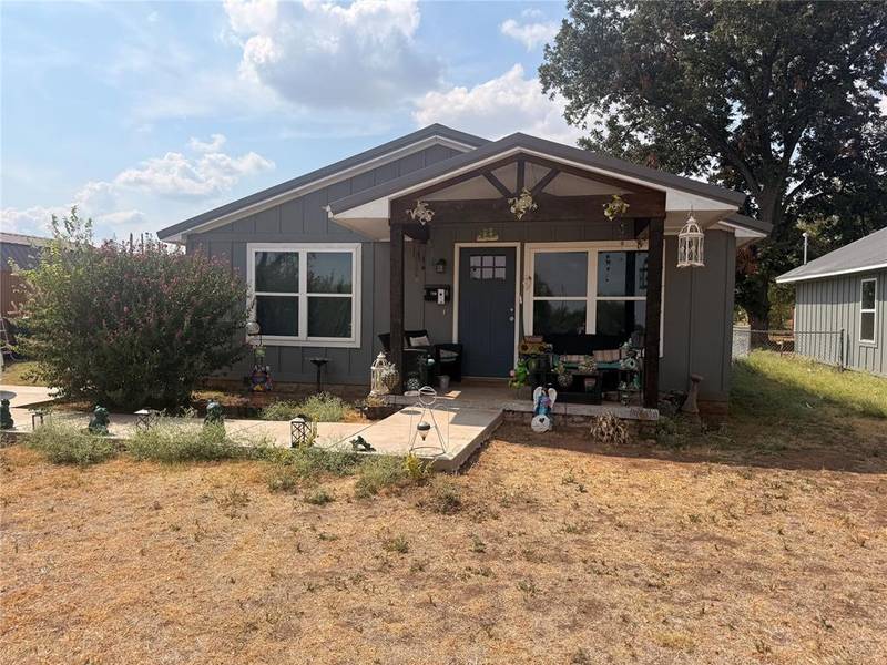 708 S Sheppard ST, Chickasha, OK 73018