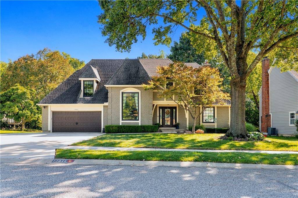 13011 W 83rd TER, Lenexa, KS 66215