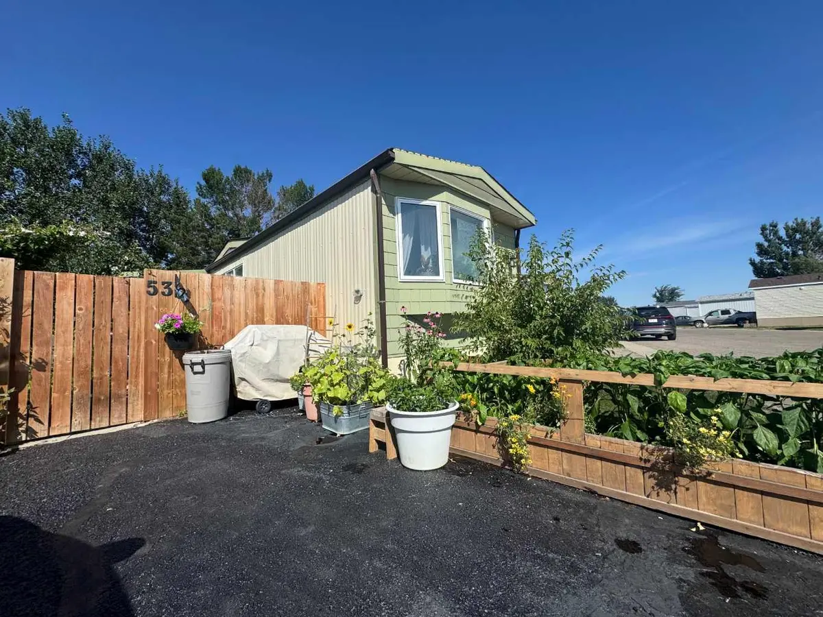 2715 Westside DR W #53, Lethbridge, AB T1J 4M9