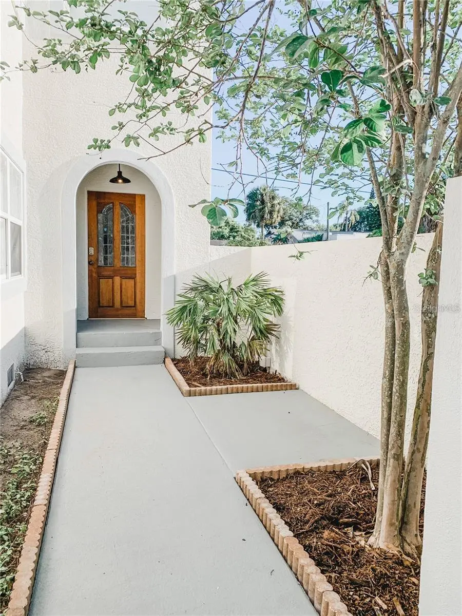 1619 9TH AVE N, St Petersburg, FL 33713