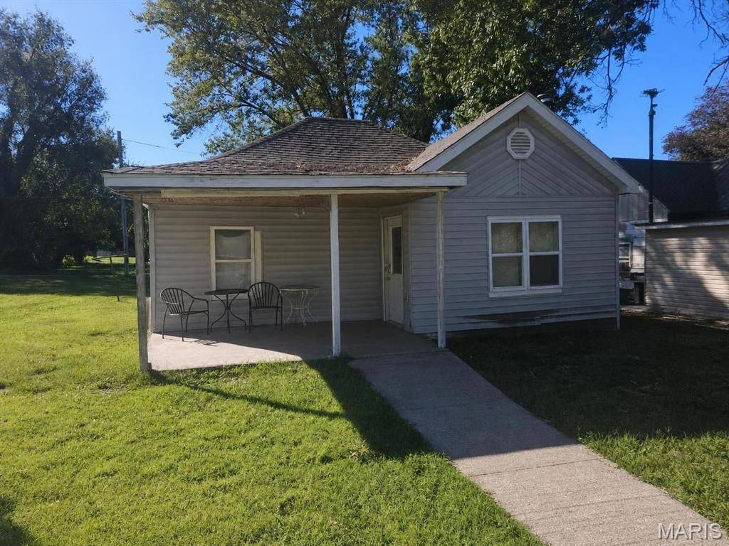 417 N Engineer Ave, Sedalia, MO 65301