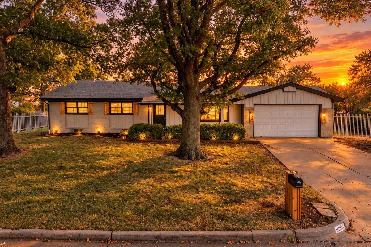 8001 E Willowbrook Rd, Wichita, KS 67207-1129