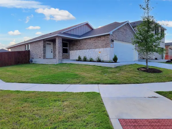 101 Outlaw DR, Liberty Hill, TX 78642