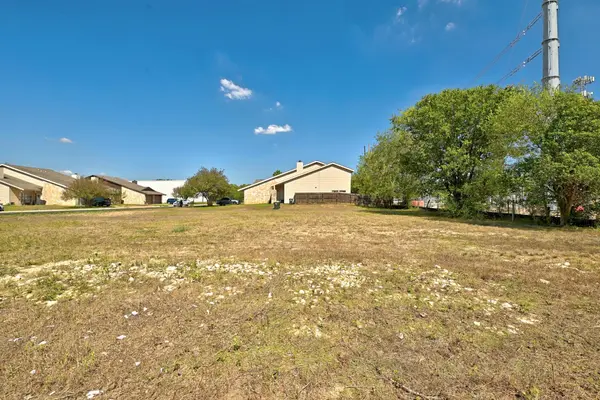 1248 Conway DR, San Marcos, TX 78666