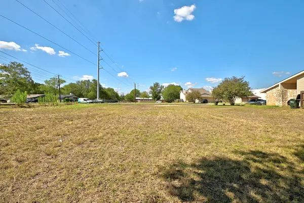 1248 Conway DR, San Marcos, TX 78666