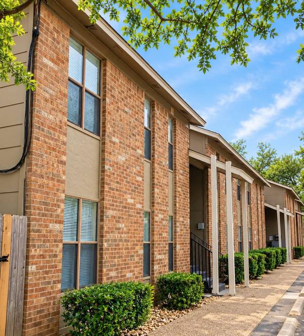 1203 W 49th ST #J, Austin, TX 78756