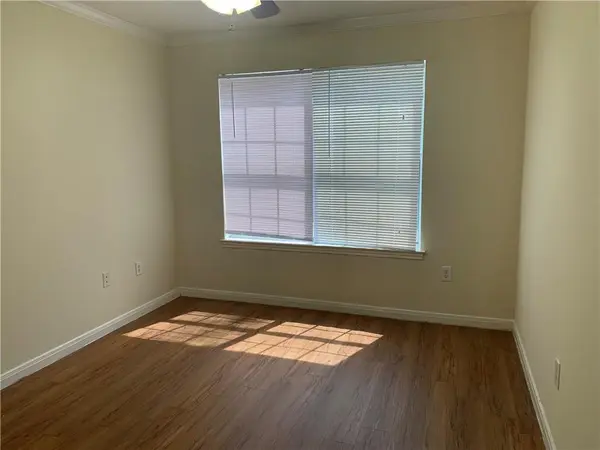 501 W 26th ST #122, Austin, TX 78705