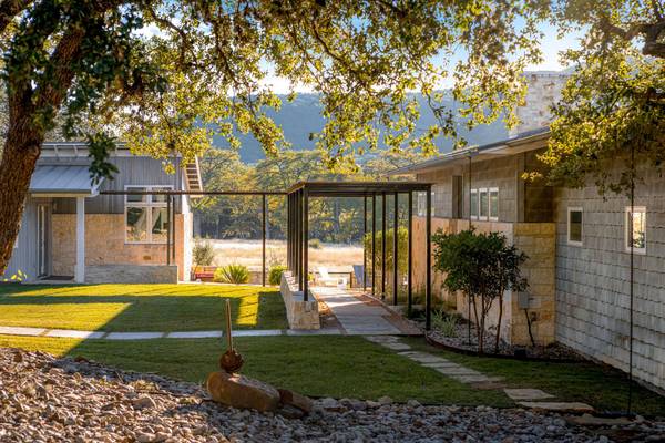 415 Frio Canon TRL, Leakey, TX 78873