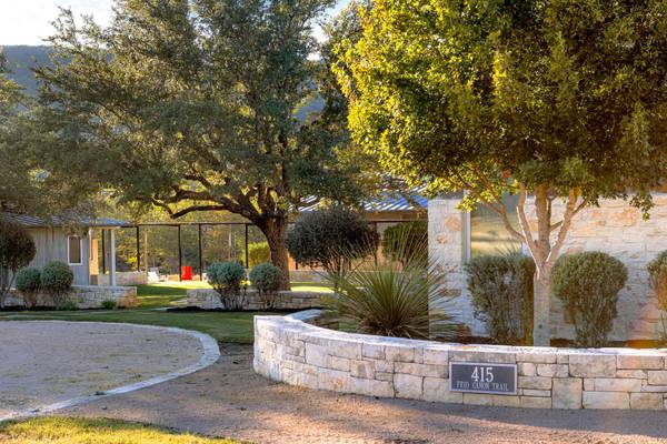 415 Frio Canon TRL, Leakey, TX 78873