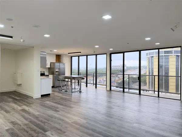 40 N Interstate 35 #8D4, Austin, TX 78701