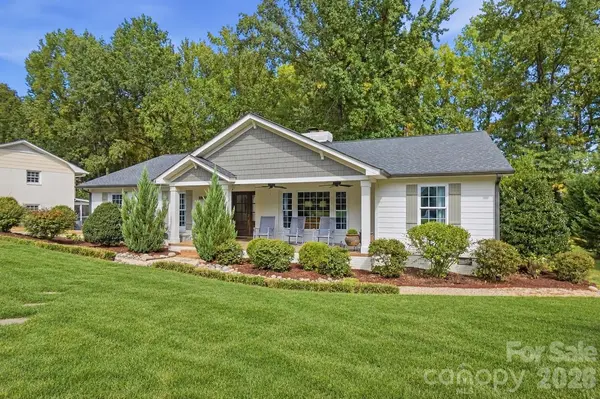 4315 Emory LN, Charlotte, NC 28211