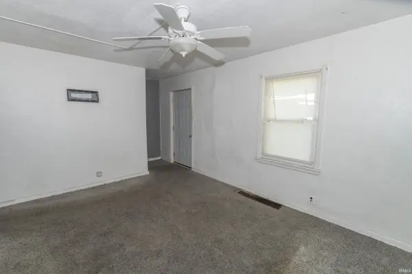 760 S Edison AVE, South Bend, IN 46619-2726