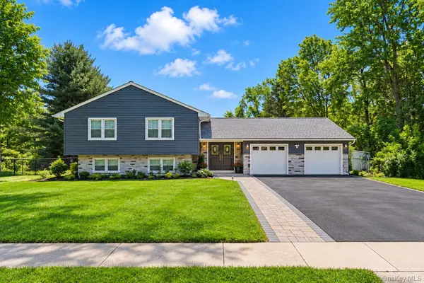 8 Clinton CT, Monroe, NY 10950
