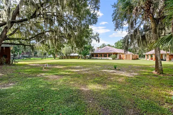 1713 FORD RD, Mims, FL 32754