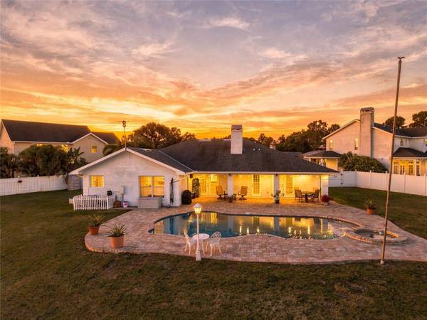 9606 62ND AVE N, St Petersburg, FL 33708