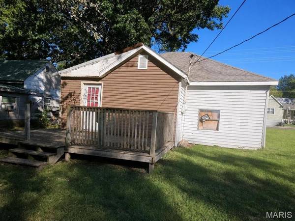 417 N Engineer Ave, Sedalia, MO 65301