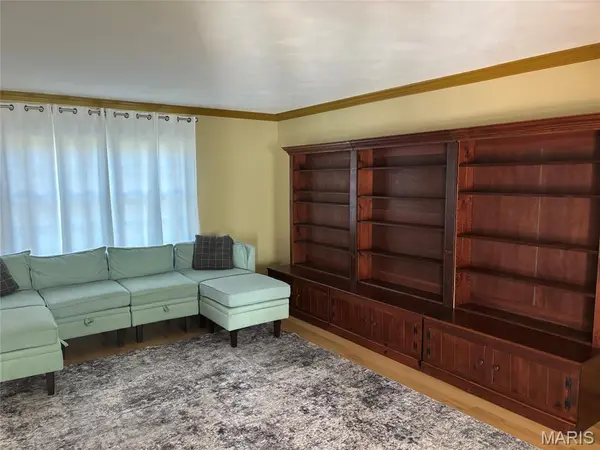 660 W 3rd, Trenton, IL 62293